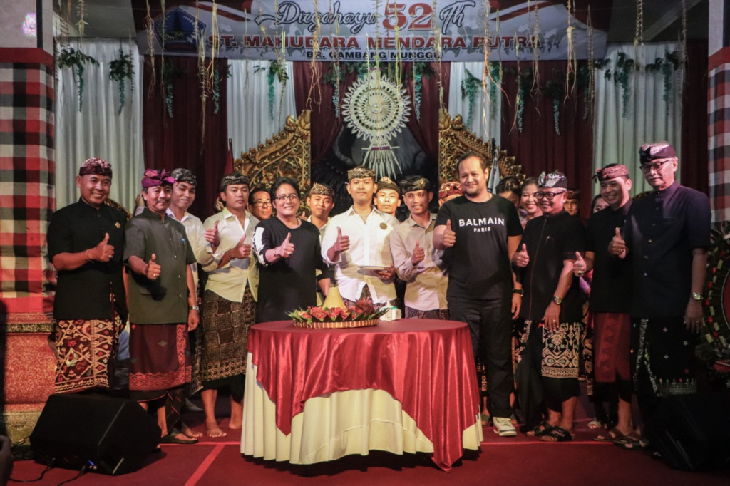 Bupati Giri Prasta Hadiri HUT ST Mahudara Mendara Putra Ke-52 Banjar Gambang Desa Munggu